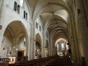 Paris: Saint-Pierre de Montmartre