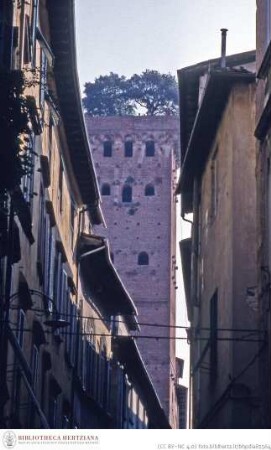 Torre Guinigi