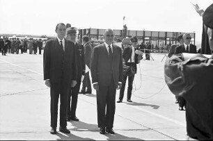 Basel (CH) - Mulhouse (F): Staatspräsident Pompidou und Schweizer Bundespräsident Tschudi