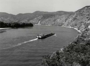 Blick in die Landschaft der Wachau mit der Donau