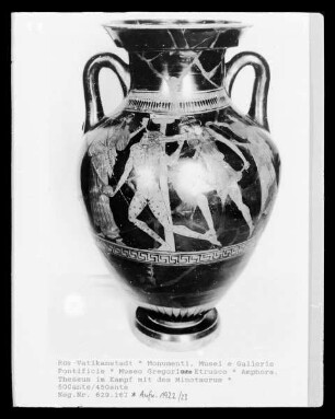 Amphora, Theseus im Kampf mit des Minotaurus