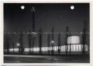 Berlin, Charlottenburg, Funkturm und Ausstellungsgelände bei Nacht