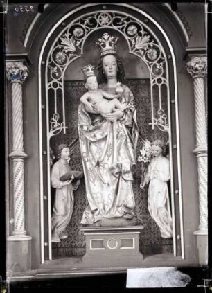 Kirche; Muttergottes um 1500