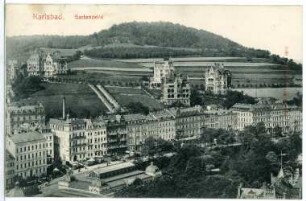 Karlsbad. Gartenzeile über die Sprudel-Kolonnade
