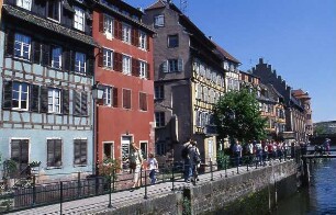 Strasburg - Altstadt : Altstadtviertel Petit France in Strasburg, aufgenommen ca. 2001