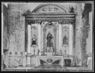 San Luis Rey, Cal. Altar of San Luis Rey Mission.