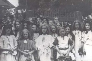Hermannsschlachtfeier im August 1909 / Festzug. Detmold. Kernstadt. Papierabzug