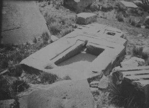 Steinblock auf dem Ruinenfeld von Tiahuanaco