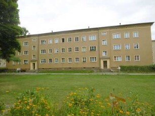 Eisenhüttenstadt: Wohnblock Brunnenring (WK I)