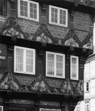 Celle, Poststraße 8. Hoppner Haus (1532; S. Stappen). Fassadendetail