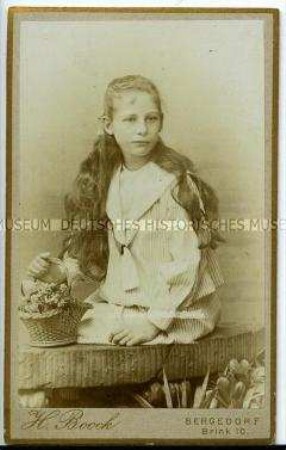 Mädchen im Matrosenkleid, Carte de Visite