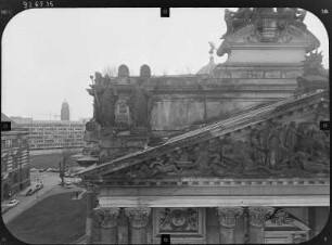Dresden-Altstadt. Ausstellungsgebäude des Sächsischen Kunstvereins (1886-1893; K. Lipsius). Teilansicht von der Brühlschen Terrasse