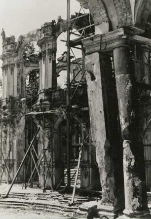 Dresden. Zwinger, Ruine des Wallpavillons