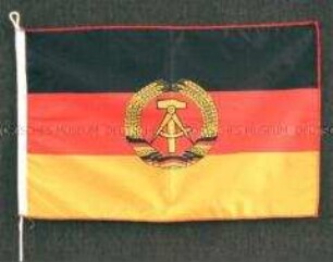 Flagge (mit Staatsemblem der DDR)