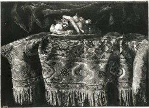 Stillleben mit Orientteppich : Stillleben mit Orientteppich. Öl auf Leinwand; 97 x 12 cm (um 1650/1680; F. Fieravino). Dresden: Ausstellung "Das Stilleben und sein Gegenstand"