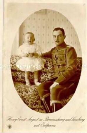Herzog Ernst August zu Braunschweig mit Sohn