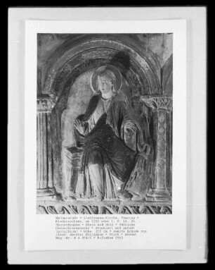 Südliche Chorschrankenwand: Maria umgeben von sechs Aposteln — Zweite Arkade von links: Apostel Philippus