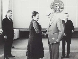 Wilhelmine Schirmer-Pröscher, Alterspräsidentin der Volkskammer