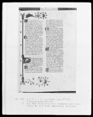Franziskanisches Brevier — Initiale P, darin die vier gekrönten Märtyrer, Folio 325recto