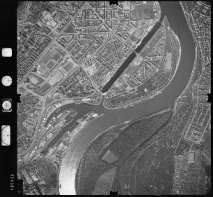 Luftbild: Film 898 Bildnr. 697