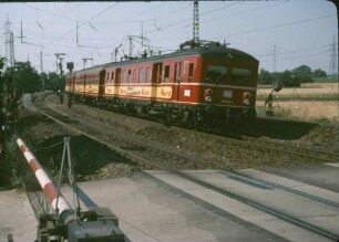 Tamm elTw 465 007 Bahnschranke