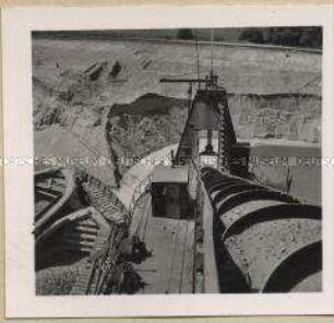 Güster, Hanseatische Kieswerke GmbH, Förderung von Rohkies mit Schwimmbagger
