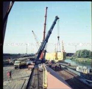 VE Kombinat Deutrans: Gütertransport im Hafen von Königswusterhausen