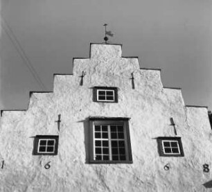 Giebel des Hauses Schramm