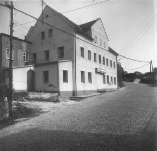 Reinhardtsdorf-Schöna, Nr. 55 b. Gasthof "Goldener Anker". Straßenansicht
