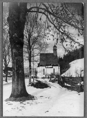 Am Wegrand bei Oberstdorf steht die Loretto-Kapelle