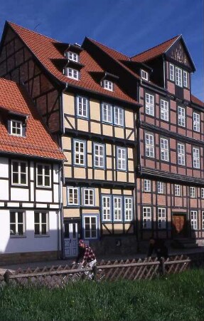 Quedlinburg - Fachwerkhäuser : Historische Fachwerkbauten, aufgenommen in der Weltkulturerbestadt Quedlinburg, ca. 2000
