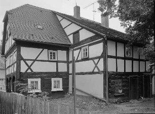 Wohnhaus mit Ladeneinbau
