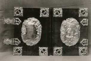 Bucheinband eines Missale Romanum