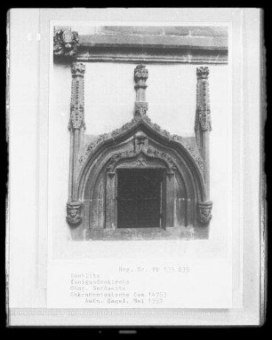Rochlitz, Kunigundenkirche, Innenaufnahme : Sakramentsnische (um 1475) an der Nordseite des Chores