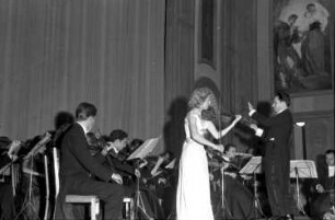 Madrid (Spanien): Konzert; Traian Popescu und Solistin Lola Bobesco