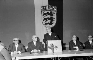 Freiburg: Regierungspräsidium; Verabschiedung von Beamten des Regierungspräsidums, Regierungsbaudirektor Leopold Hauck, Oberregierungsrat Albert Knobloch, Dichtel, Regierungsdirektor Dr. Bruno Deppe, Regierungsrat Friedrich Hauss