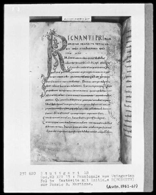 Passionale de Tempore — Initiale R(egnante), Folio 5verso