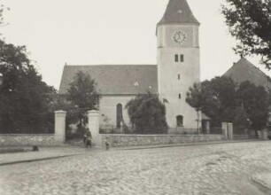 Mockau, Dorfkirche : Leipzig-Mockau. Dorfkirche. Ansicht von Norden