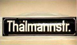 Straßenschild "Thälmannstraße" aus Hamburg