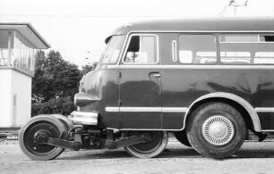 Schondorf: Schienen-Straßen-Bus, Achse und Vorderachse