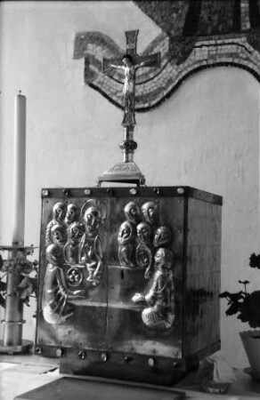 Neuenburg: Kirche, Tabernakel
