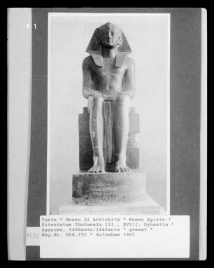Sitzstatue Thutmosis III., XVIII. Dynastie
