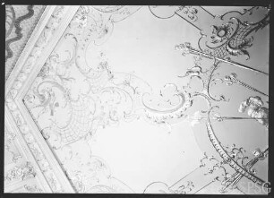 Potsdam, Stadtschloss, Arbeits- und Schlafzimmer Friedrich II., R.:6, Eckdetail der Decke.