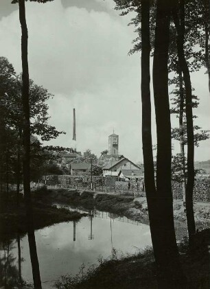 Camphausen im Fischbachtal, Blick über den Fischbach auf Grube und Ort