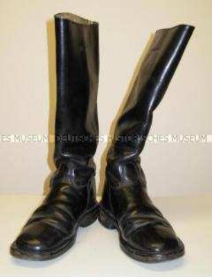 Uniform eines Obertruppmeisters im Reichsluftschutz-Warndienst, Dienstanzug - Schaftstiefel