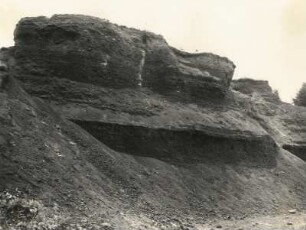 Kammerbühl ( Komorní hůrka ) bei Franzensbad. Vulkanische Asche