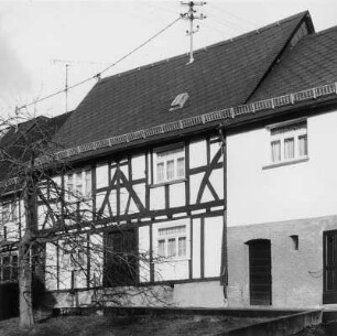 Mengerskirchen, An der alten Kirche 1