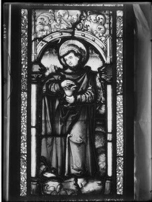 Schloß Eberstein Glasmalerei Heiliger Johannes Evangelist (16. Jahrhundert) Glasfenster aus der Pfarrkirche von Ottersweier