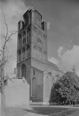 Stralsund. St.-Jakobi-Kirche, von Südwesten
