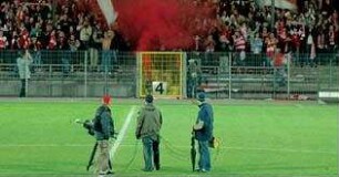Warum halb vier?